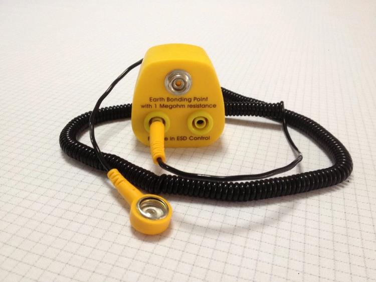 anti-static ground plug.jpg